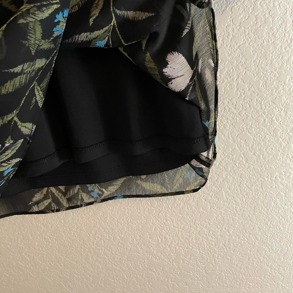 NWOT - Supply and Demand Blouse - Size XS - Picture 7 of 8